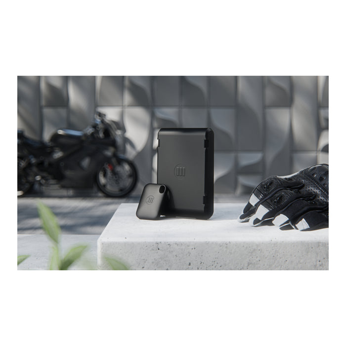Monimoto 7 Smart Motorcyle GPS Tracker - Amazon Plus 3 Edition