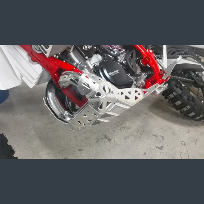Skid plate with exhaust pipe guard and plastic bottom for Beta Xtrainer 2015-2024