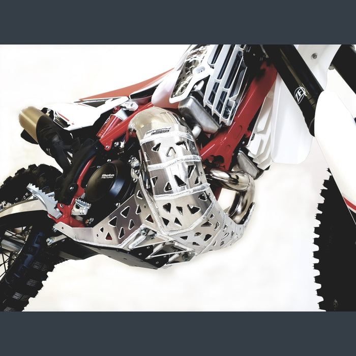 Skid plate with exhaust pipe guard and plastic bottom for Beta (Arrow pipe) 2019