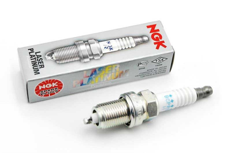 NGK BR8HVX SPARK PLUG: PLATINUM VX (4)